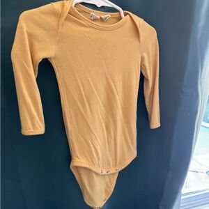 Kyte baby onesie - yellow - size 6-12 months